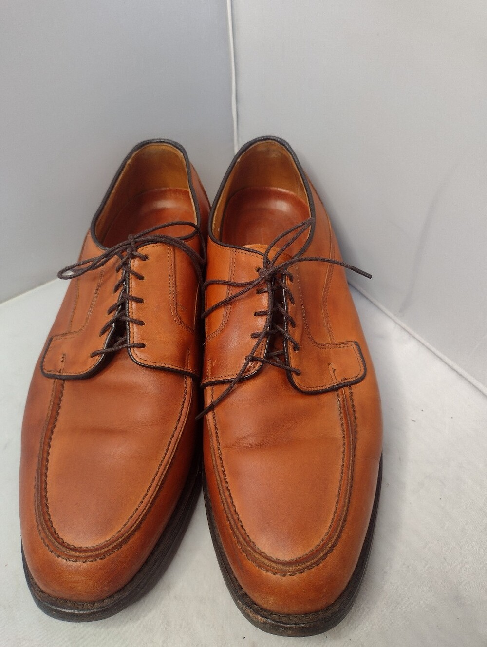 Allen Edmonds Tan Brown Leather Derby Oxfords